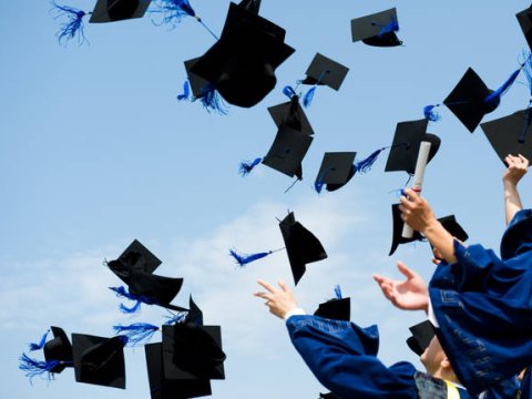 Ekspert: “Bəzi universitetlərdə əmək bazarının tələblərinə uyğun olmayan ixtisaslar var”