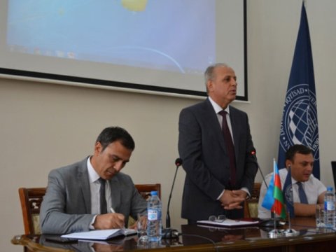 UNEC dünyanın ən yaxşı 500 universitetindən birinə çevrilməyi hədəfləyib