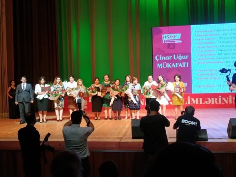 Bu müəllimlər mükafata layiq görüldü - SİYAHI