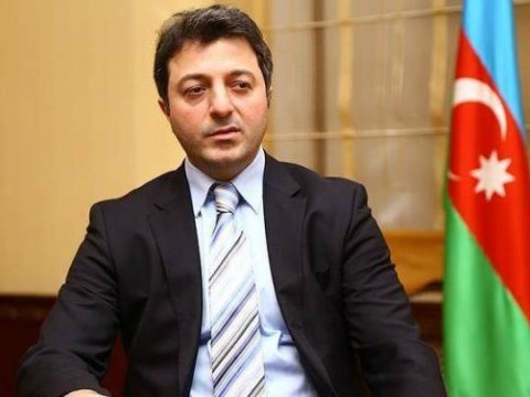 İcma sədri qəbul imtahanlarında yüksək bal toplayan gənclərlə görüşdü
