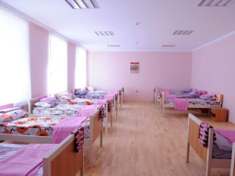 Bu qədər uşaq internat məktəblərində oxuyur – Kədər qoxuyan rəqəmlər