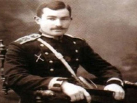 Almanların atəşfəşanlıqla dəfn etdiyi azərbaycanlı təyyarəçi- Təhsil yolu