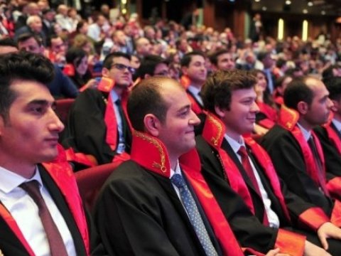 Bu gün hakim olmaq istəyənlər üçün imtahan keçirilir