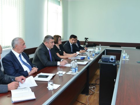 Direktorların işə qəbulu üzrə müsahibə mərhələsi davam edir