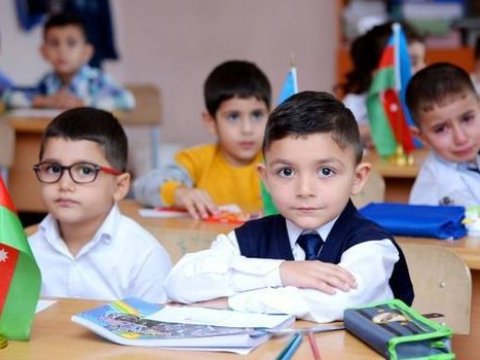 Azyaşlı eyni zamanda həm hazırlıq qrupları, həm də bağçada təhsil ala bilər? - Valideynlərin diqqətinə