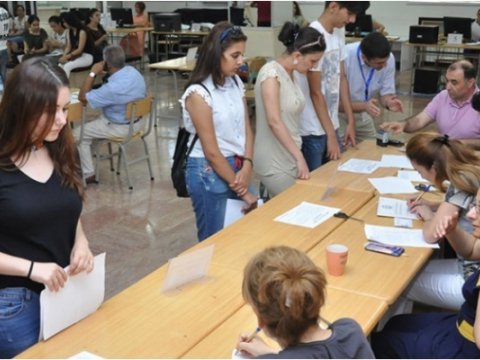 Peşə məktəblərində işləmək istəyənlərin NƏZƏRİNƏ