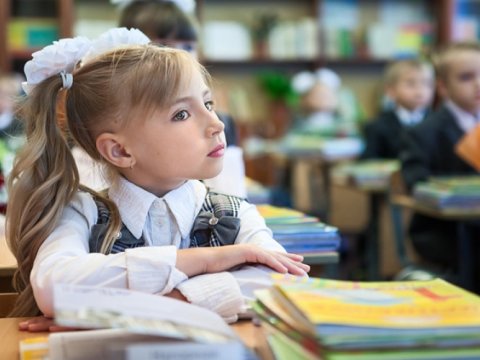 Həftədə iki saatla ana dilini necə öyrənmək olar? –“Rus məktəblərində” ciddi problem-TƏHLİL  