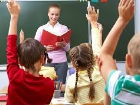Uşaq sayının çoxluğu müəllimin maaşına təsir edir? – Azyaşlılarla çətin iş  