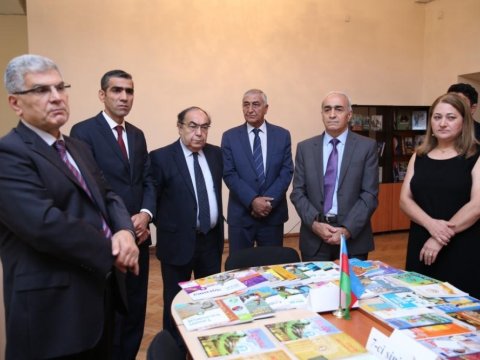 Azərbaycan Dövlət Pedaqoji Universitetində kitab sərgisi açılıb