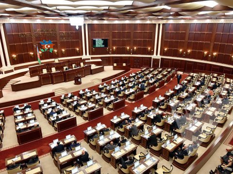 Parlamentdə bu gün təhsillə bağlı iki vacib qanun layihəsi müzakirə olunacaq  