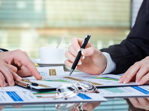 Məzuniyyətə az qalmış müəllimin əmək müqaviləsinə xitam verilə bilər?- Çox soruşulan sual  