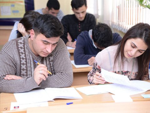 Ali məktəblərdə 4 pedaqoji ixtisas üzrə təhsil xərcləri 29 faiz artırılıb