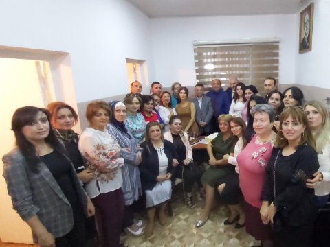 Musiqi məktəbində Beynəlxalq Müəllimlər Gününə həsr olunmuş konsert təşkil edilib