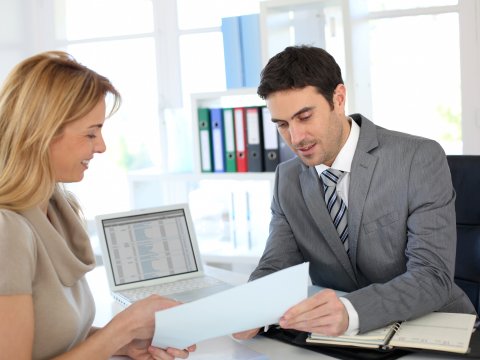 Müddətli müqavilə əsasında işləyən müəllimlər “müddətsiz”-ə necə keçə bilərlər?-Qayda  