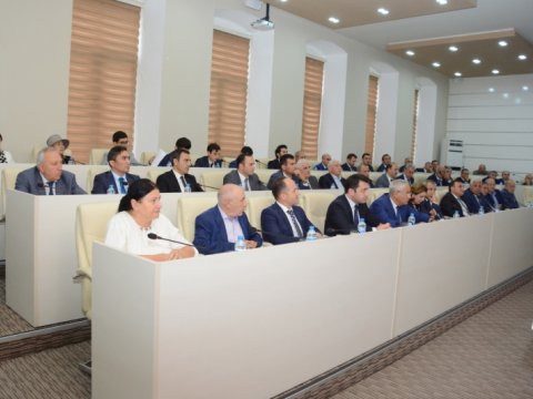 UNEC-də əmək haqları artırıldı