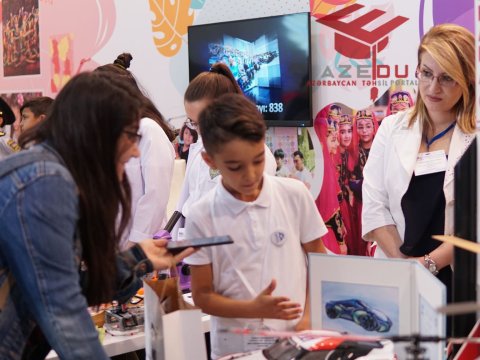 “Toyota”nın qalib seçdiyi 3-cü sinif şagirdi: “Gələn dəfə, uçan maşın hazırlayacağam”  