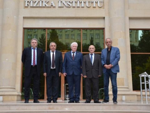 Dağıstanlı alim Fizika İnstitutunda