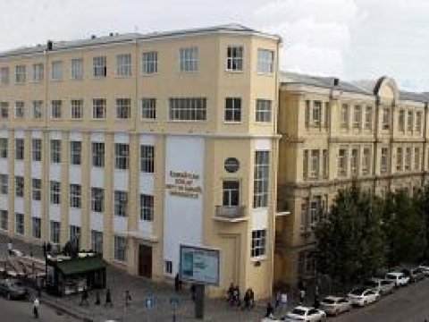 Bu universitetdə maaşlar artırıldı