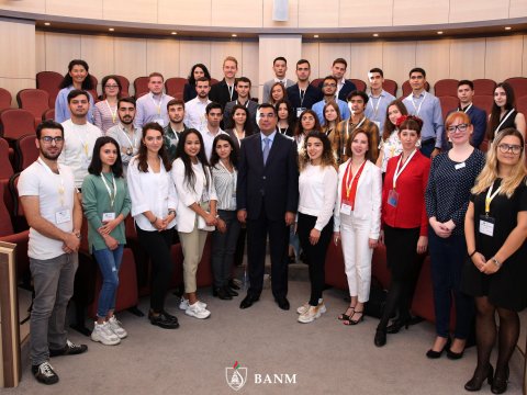 Bakı Ali Neft Məktəbində SPE-nin regional sammiti keçirilib    