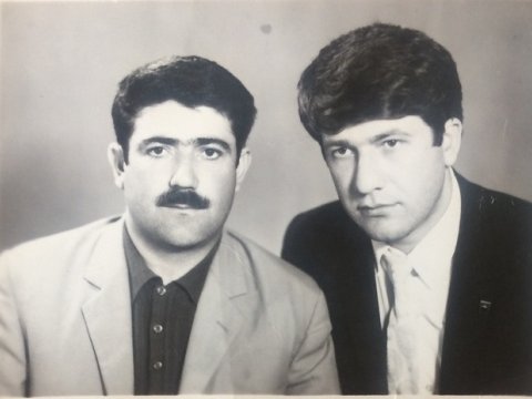 Seyran Səxavətin “Yataqxana xatirələri” – “Qıza ilişən oğlanın çənəsindən necə vurdumsa...” – RUBRİKA-FOTOLAR  