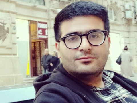 Siyasi fəal  İqtisad Universitetinə bərpa edilib