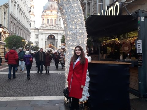 İxtisas təhsilini İngiltərədə 4 diplomla bitirəcək İlhamə - “Xanımlar cəmiyyət qınağından qorxmasınlar” - Müsahibə