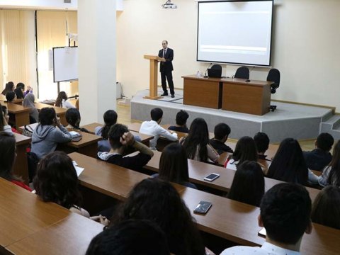 Azərbaycan Universitetində “Ulu Öndər” sənədli filmi nümayiş olunub