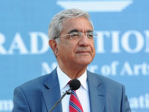 Rektor Hafiz Paşayevin uğurlu təhsil yolu - DOSYE