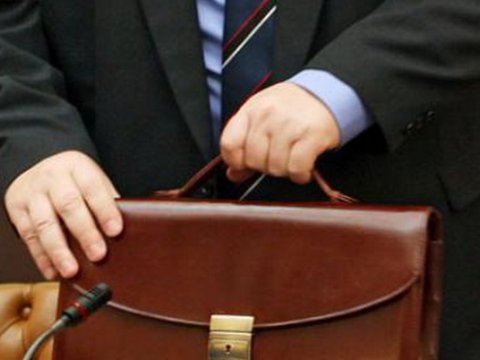 Məmur olmaq istəyənlər üçün sınaq imtahanları keçirəcək  