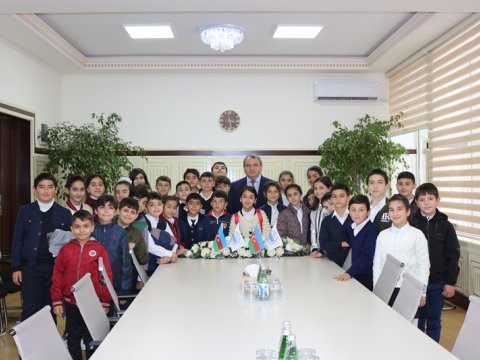 161 nömrəli məktəbin şagirdləri BDU ilə tanış olublar  