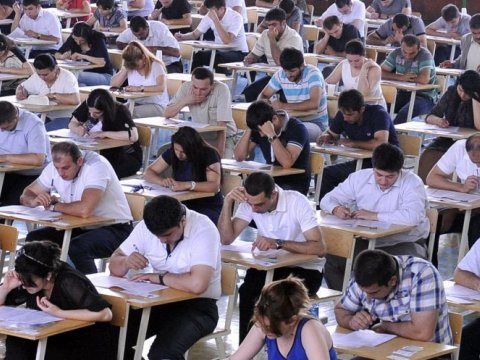 Dövlət qulluğu imtahanında uğur qazananlar 20-34 yaş aralığında olanlardır