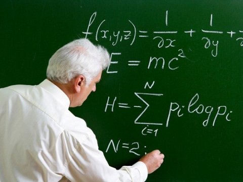 Özəl universitetlərdə işləmək istəyən müəllimlərin sayı artıb – RƏSMİ