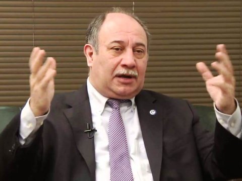 Araz Əlizadə elmi işini niyə yarımçıq qoyub? -“Deyəcəkdilər ki, pul gücünə müdafiə edib”-Gündəm