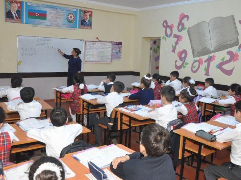 “Məktəbimizdə”