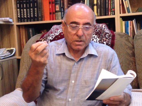 Xalq yazıçısı “Tələbə yataqxanası”nda: “Gecə “KQB”-dən  buraxılanda gördüm ki, sevdiyim qız məni gözləyir”