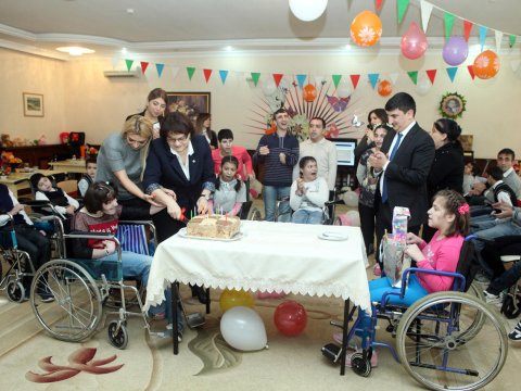 Sağlamlıq imkanları məhdud olanlar təhsildə nə kimi üstünlüklərə sahibdirlər?-Cavab 