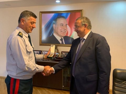 Strateji Elmi Tədqiqatlar Mərkəzinin əməkdaşları Dövlət Sərhəd Xidməti tərəfindən mükafatlandırılıb