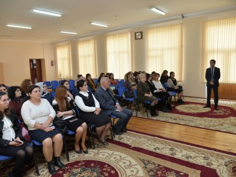 Təhsil müzakirələri davam edir