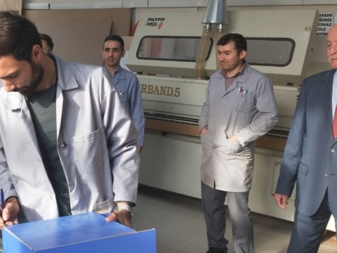 Peşə təhsili müəssisələrinin mühəndis-pedaqoji heyəti TRT telekanalında olub