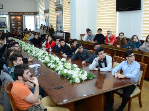 UNEC-də beynəlxalq “Enactus” yarışına hazırlıq mərhələsinə start verilib