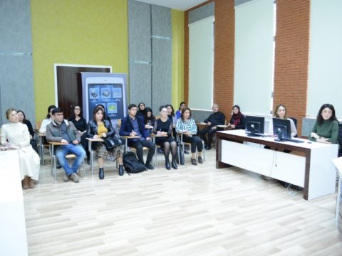 UNEC-də təlim: Beynəlxalq elmi jurnallar və nəşr qaydaları