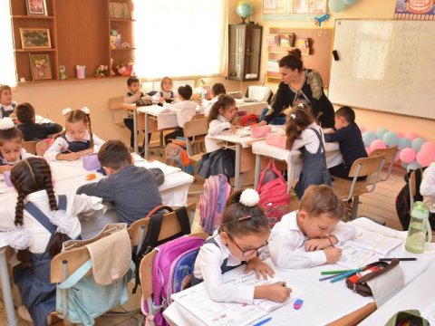 “Məktəbimizdə” - fotorubrika