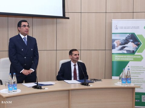 Bakı Ali Neft Məktəbində “Mühəndislər üçün biznes təhsili” layihəsinə start verildi
