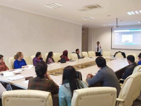 “Autizmli uşaqlara dəstək proqramı”  