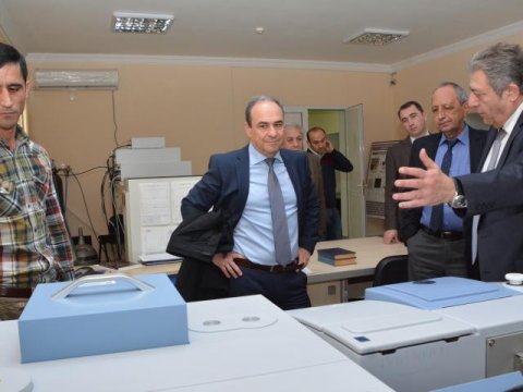 İsrailli alimlər Fizika İnstitutunda