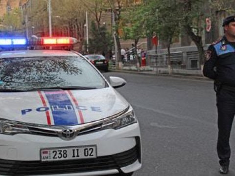 Ermənistanda həftə ərzində orta məktəblərdə üçüncü bıçaqlanma hadisəsi olub