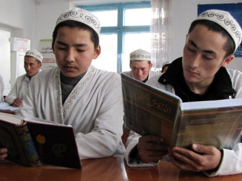 “Xarici ölkələrdə dini təhsil almağın  tərəfdarı deyilik