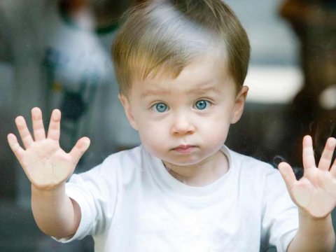 Məktəbəqədər yaşlı uşaqlar arasında virtual autizm yayılır