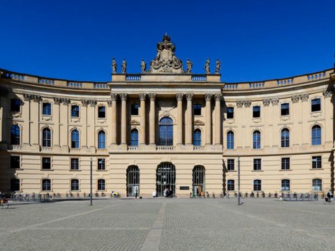 Almaniyada təhsil almaq istəyənlərə şad xəbər-Sərfəli təqaüd proqramı