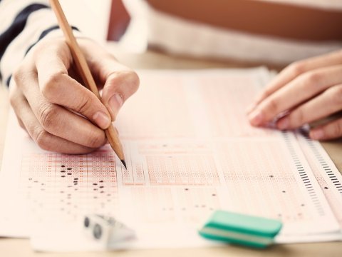 Təhsil ili başa çatmamış imtahanların keçirilməsi nə dərəcədə düzgündür?-Sorğu